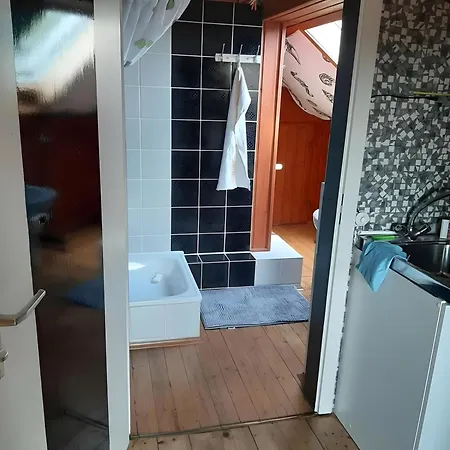 Aisch Apartmán *
